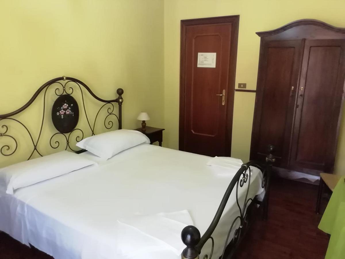 Hotel La Carina Grottaminarda Buitenkant foto