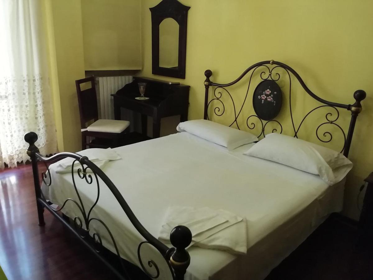 Hotel La Carina Grottaminarda Buitenkant foto